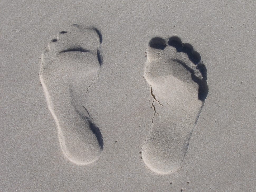 footprint on sand preview