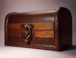 brown wood chest box thumbnail