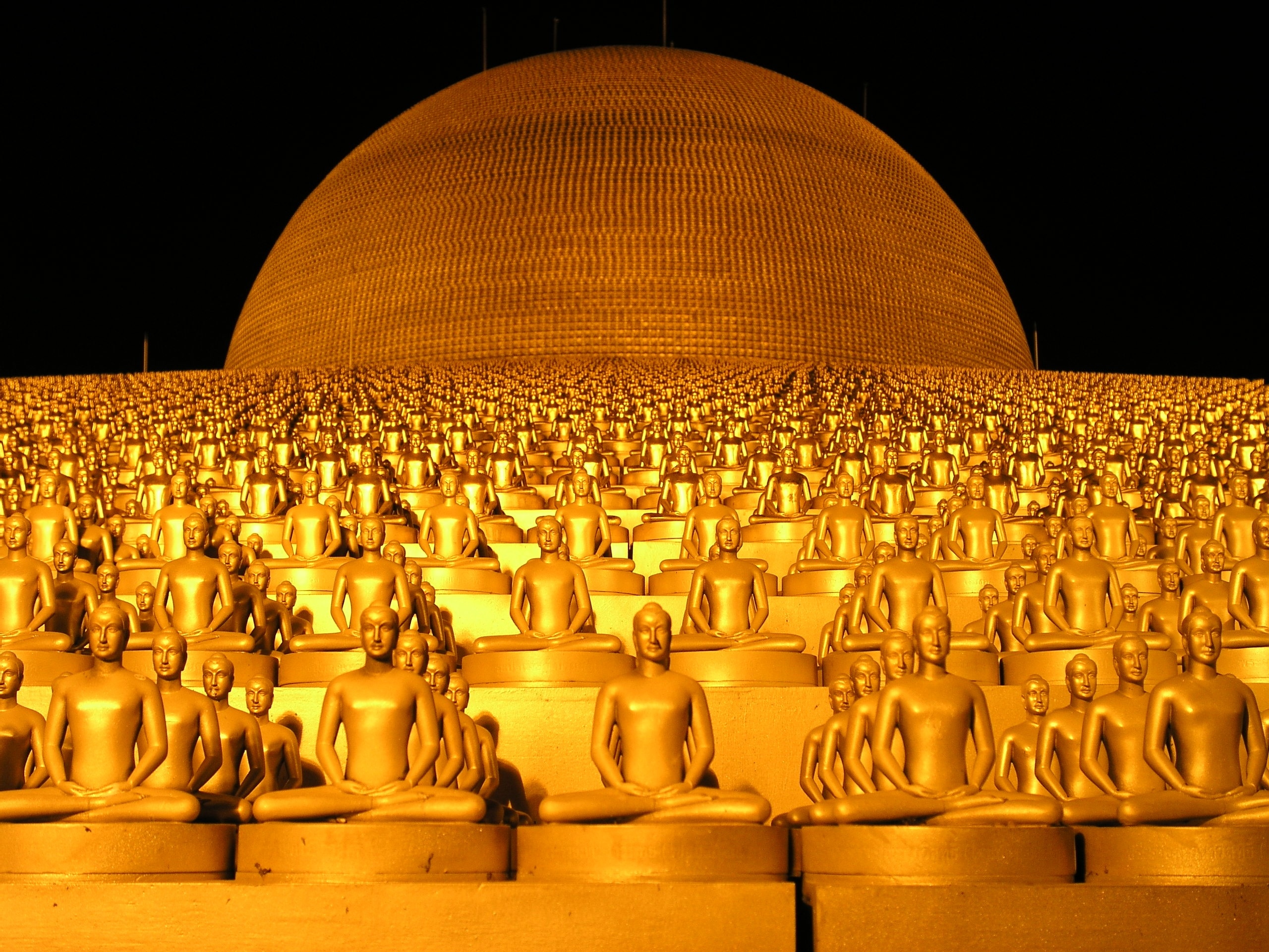 Dhammakaya Pagoda, More Than, Million, night, illuminated