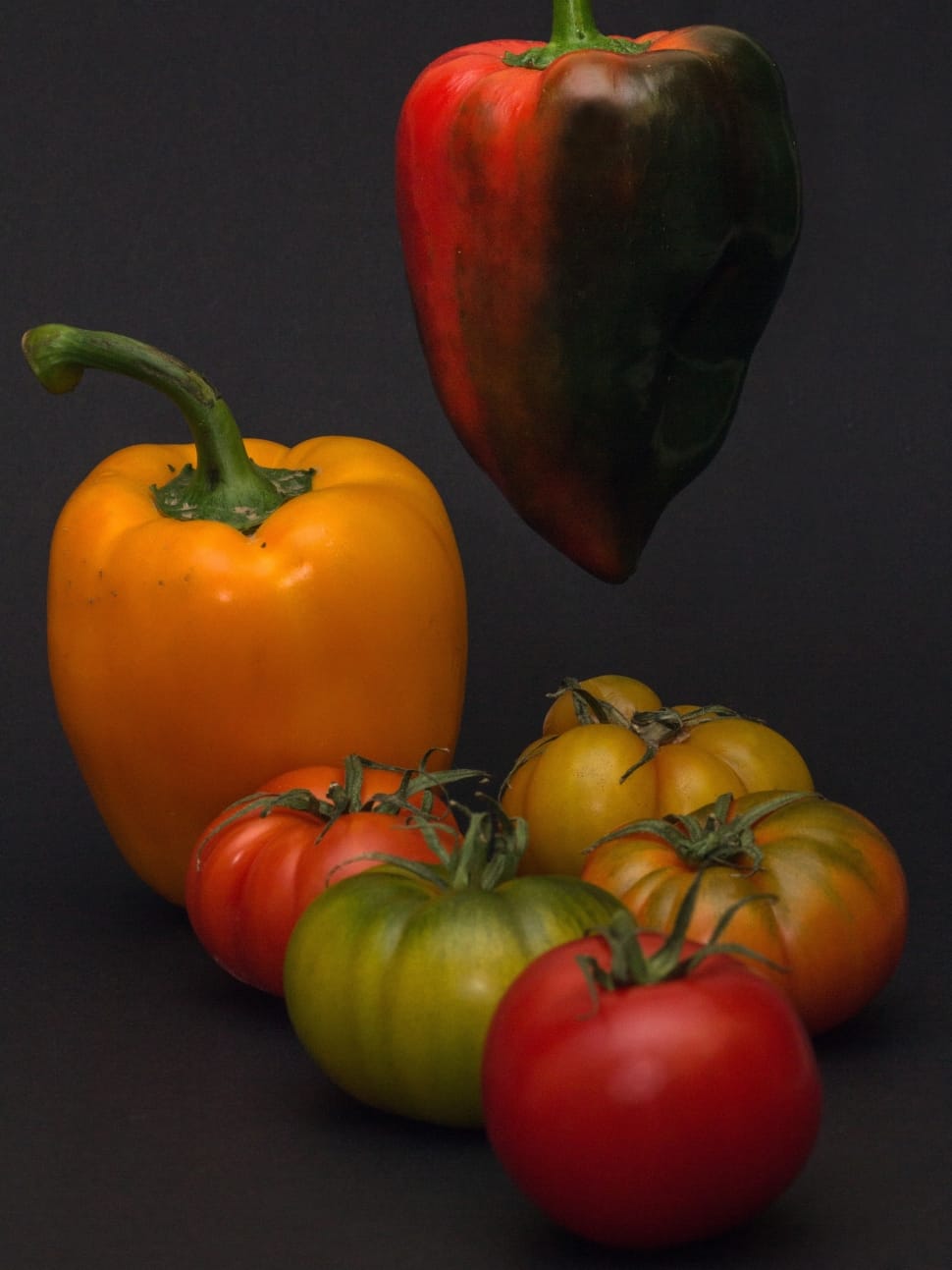 tomatoes and bell pepper preview
