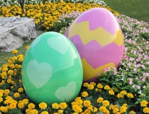 green heart designed and pink and yellow chevron easter eggs thumbnail