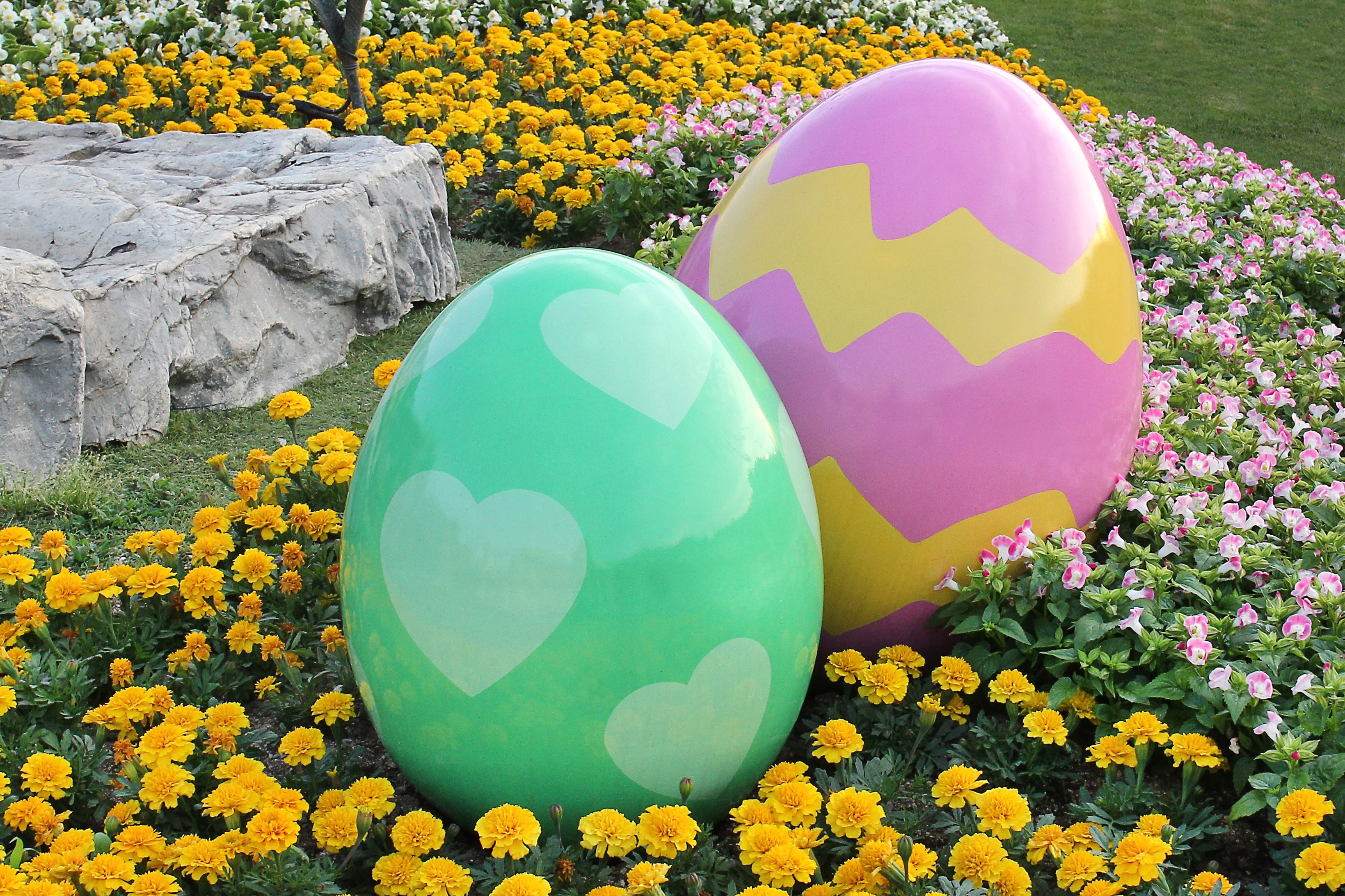 green heart designed and pink and yellow chevron easter eggs