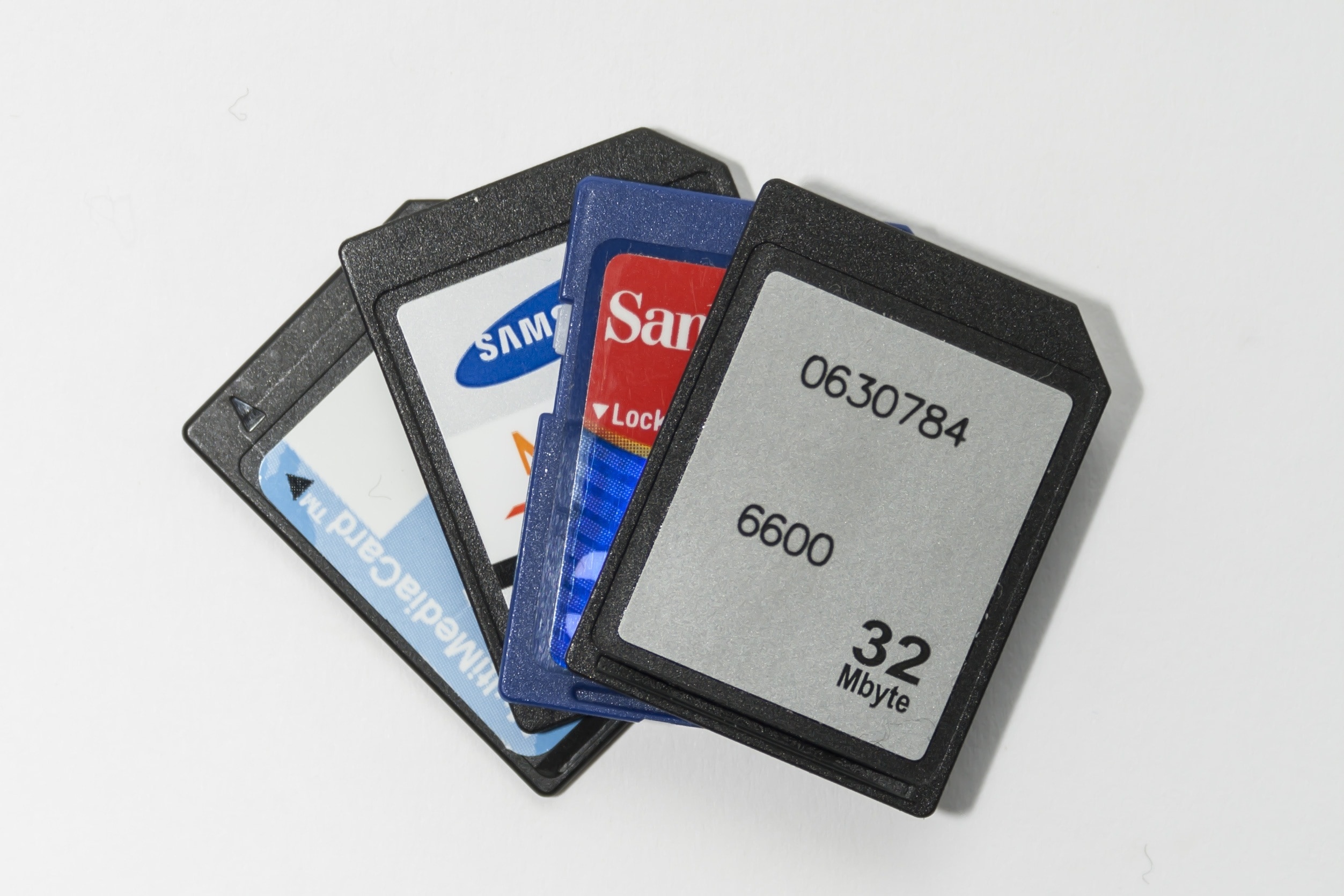 four memory card reader