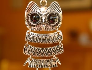 gold and brown owl pendant thumbnail