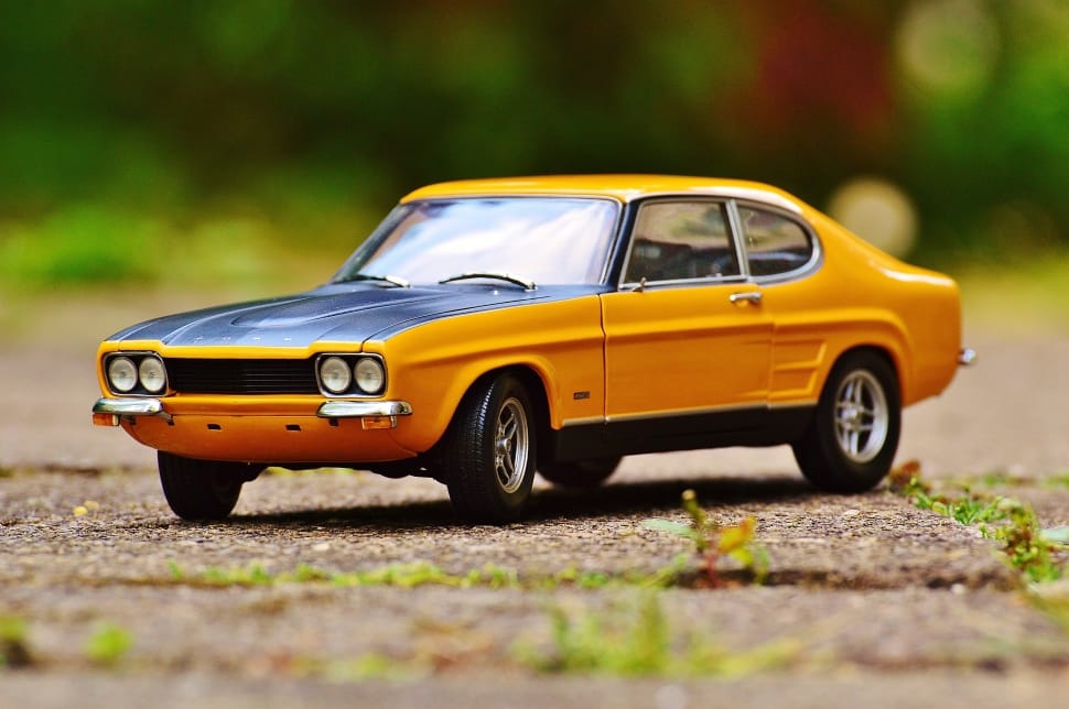 yellow and black classic car diecast scale model preview