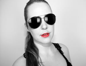women's black framed sunglasses thumbnail