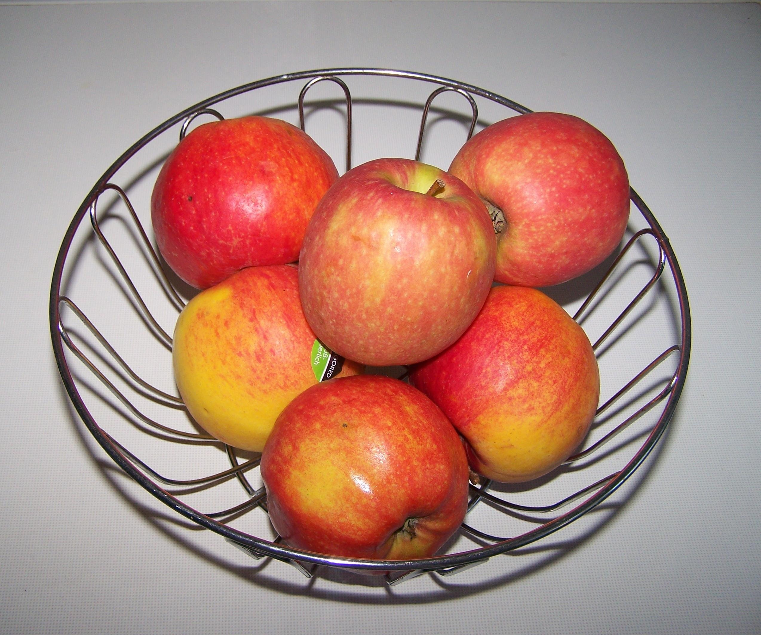 six red apples