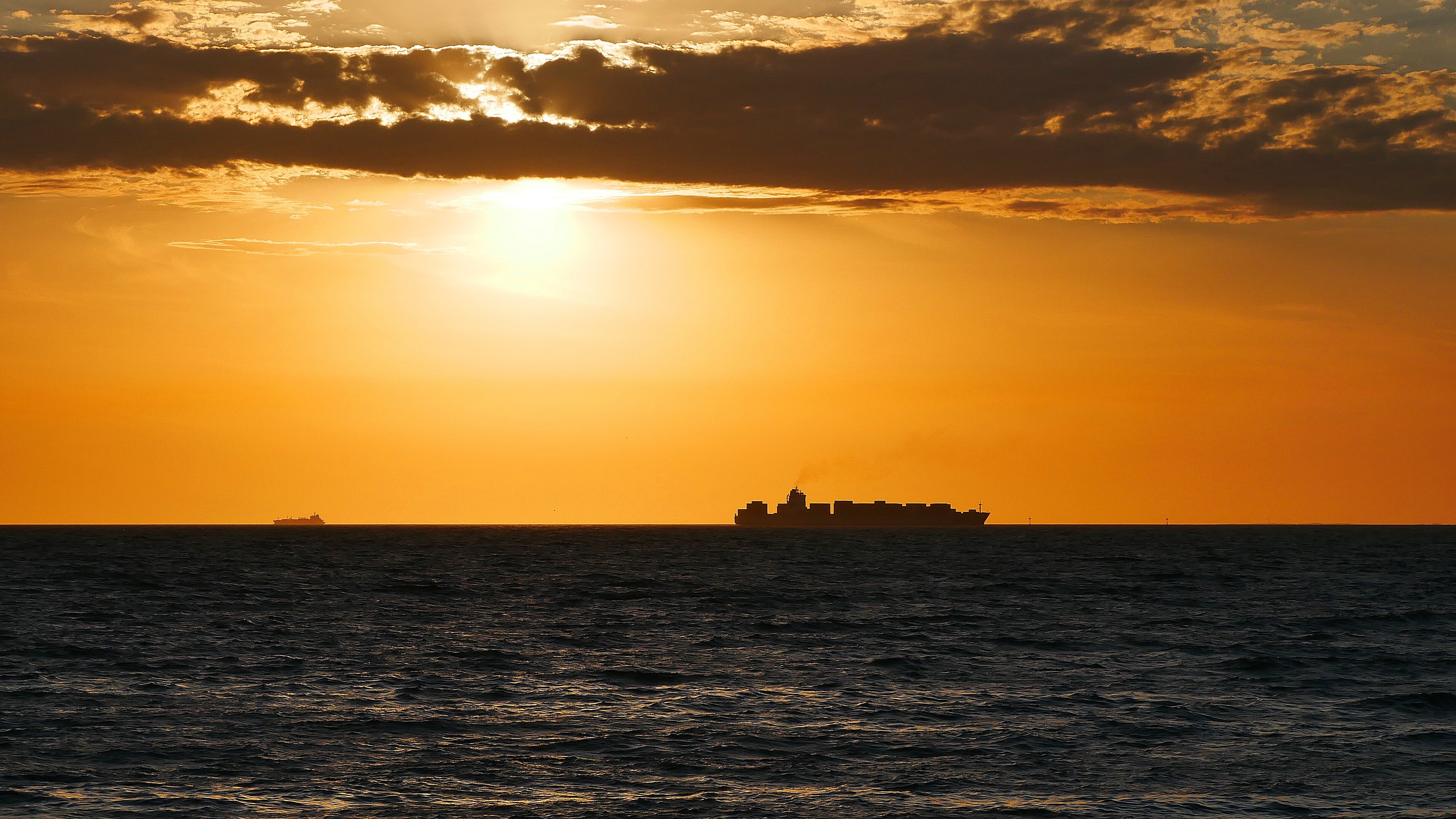 silhouette photo of ship photo