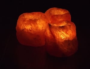 red salt rock lamp thumbnail
