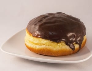 doughnut with chocolate filling thumbnail