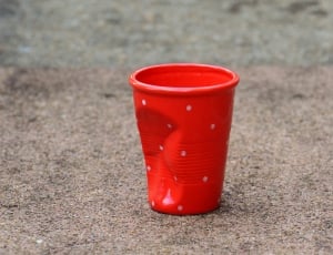 red plastic cup thumbnail