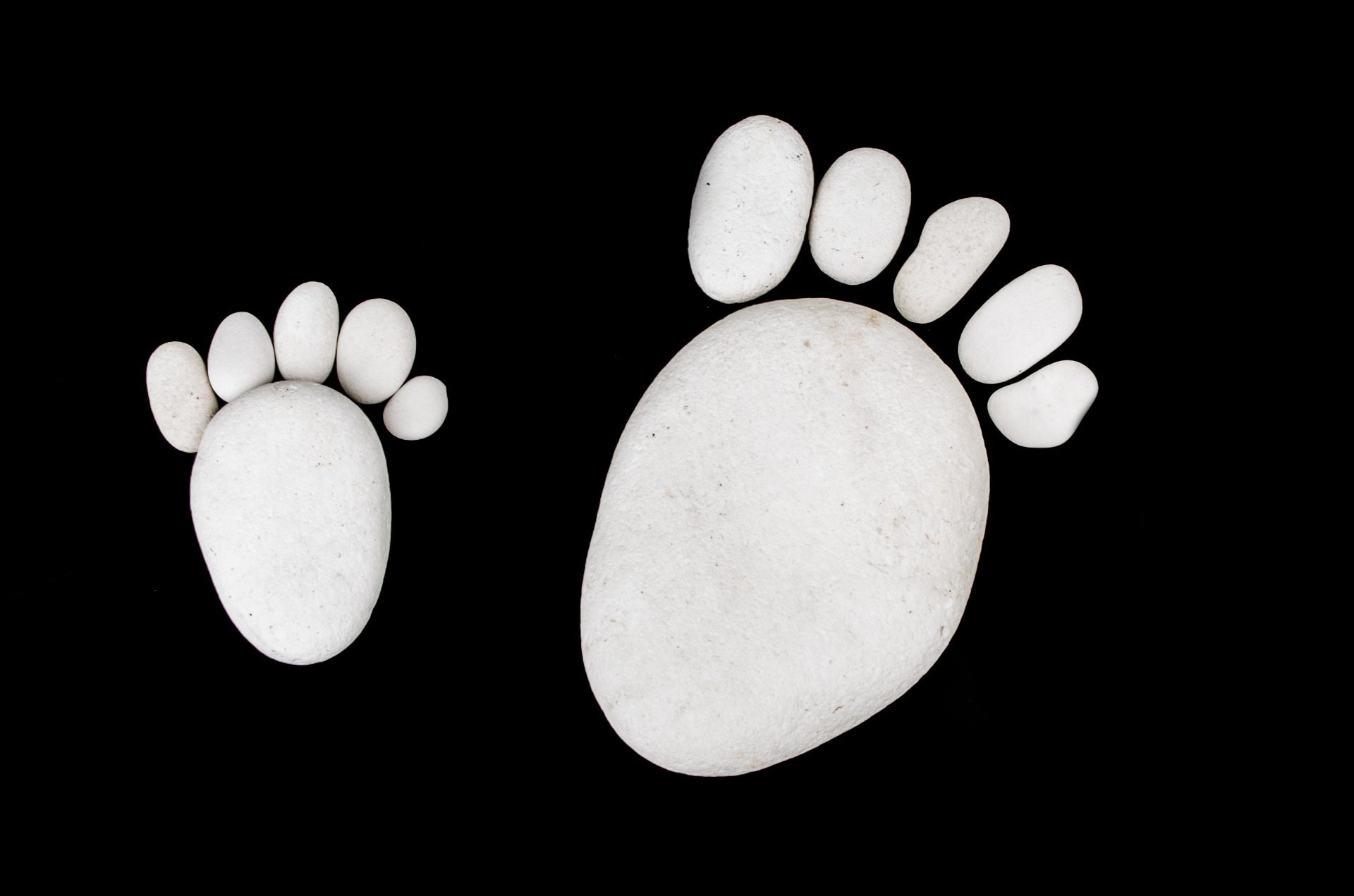 white footprints