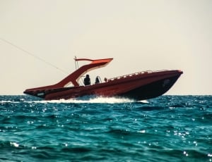 red speedboat thumbnail