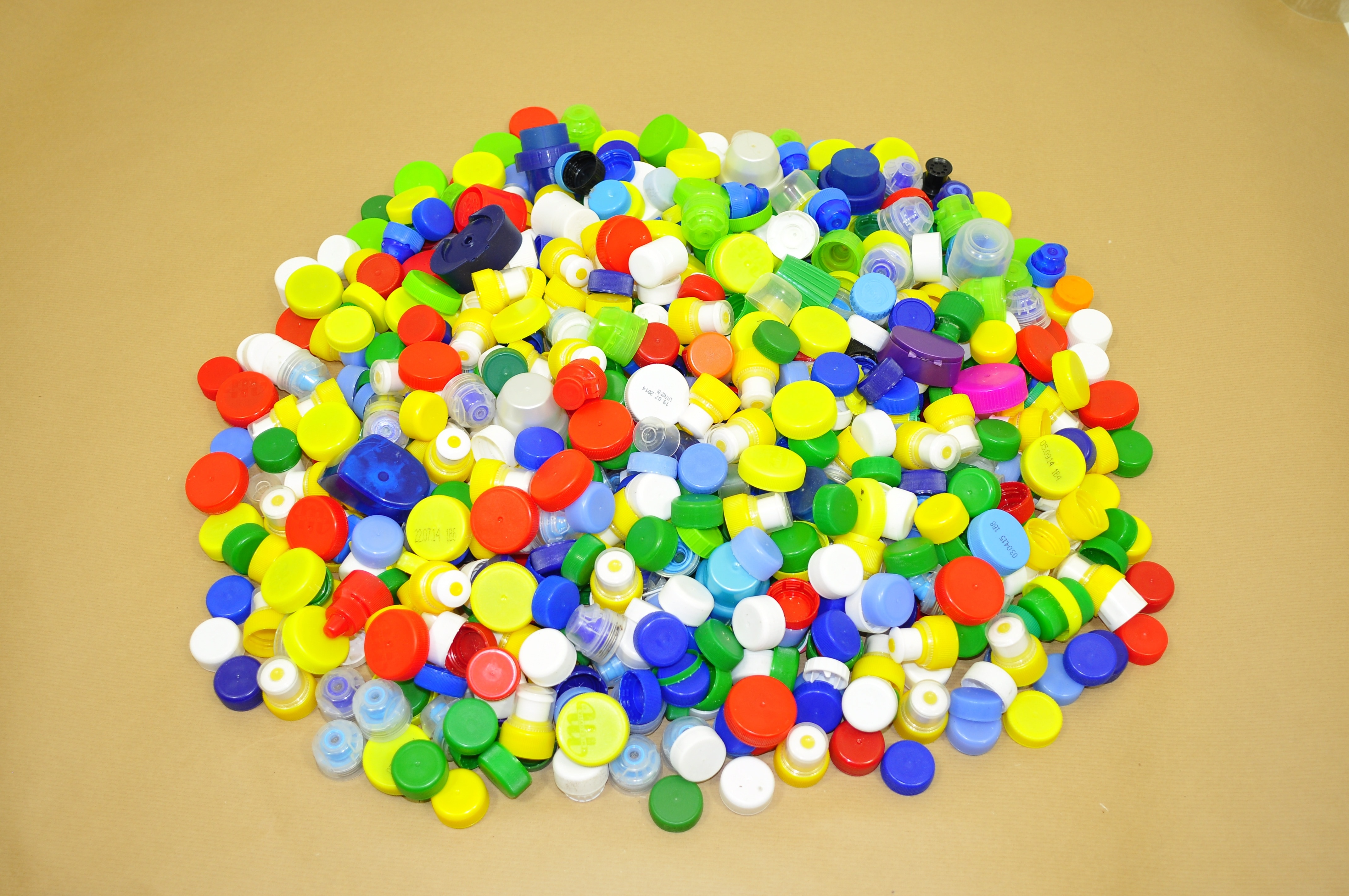 multi color round pins