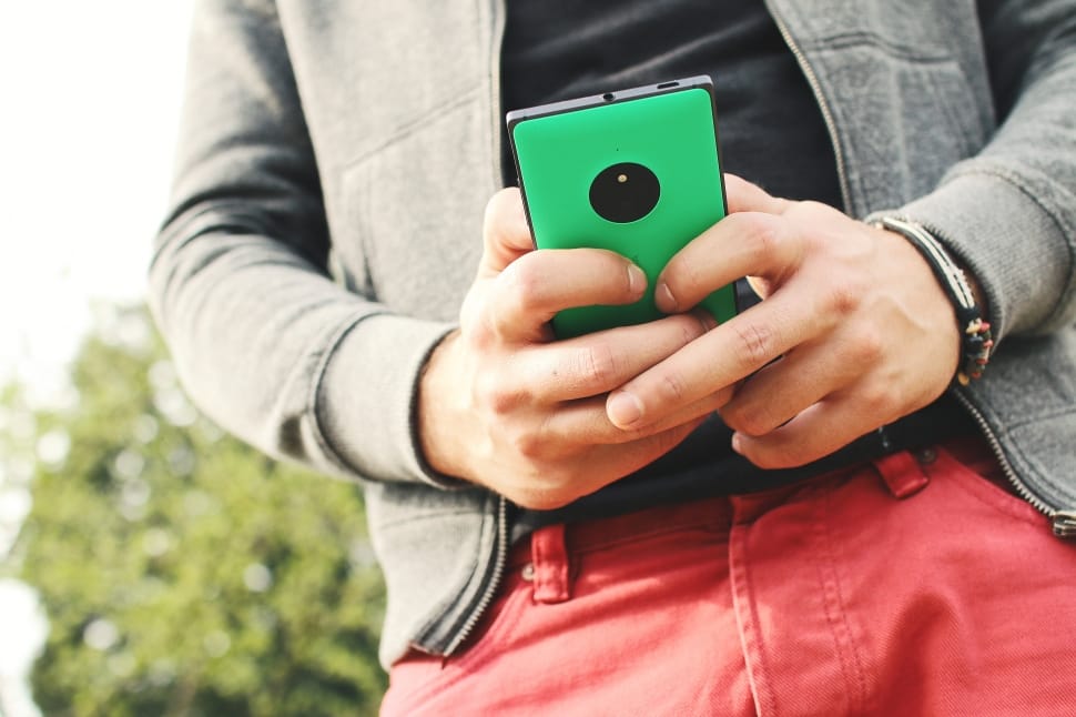 green smartphone case preview