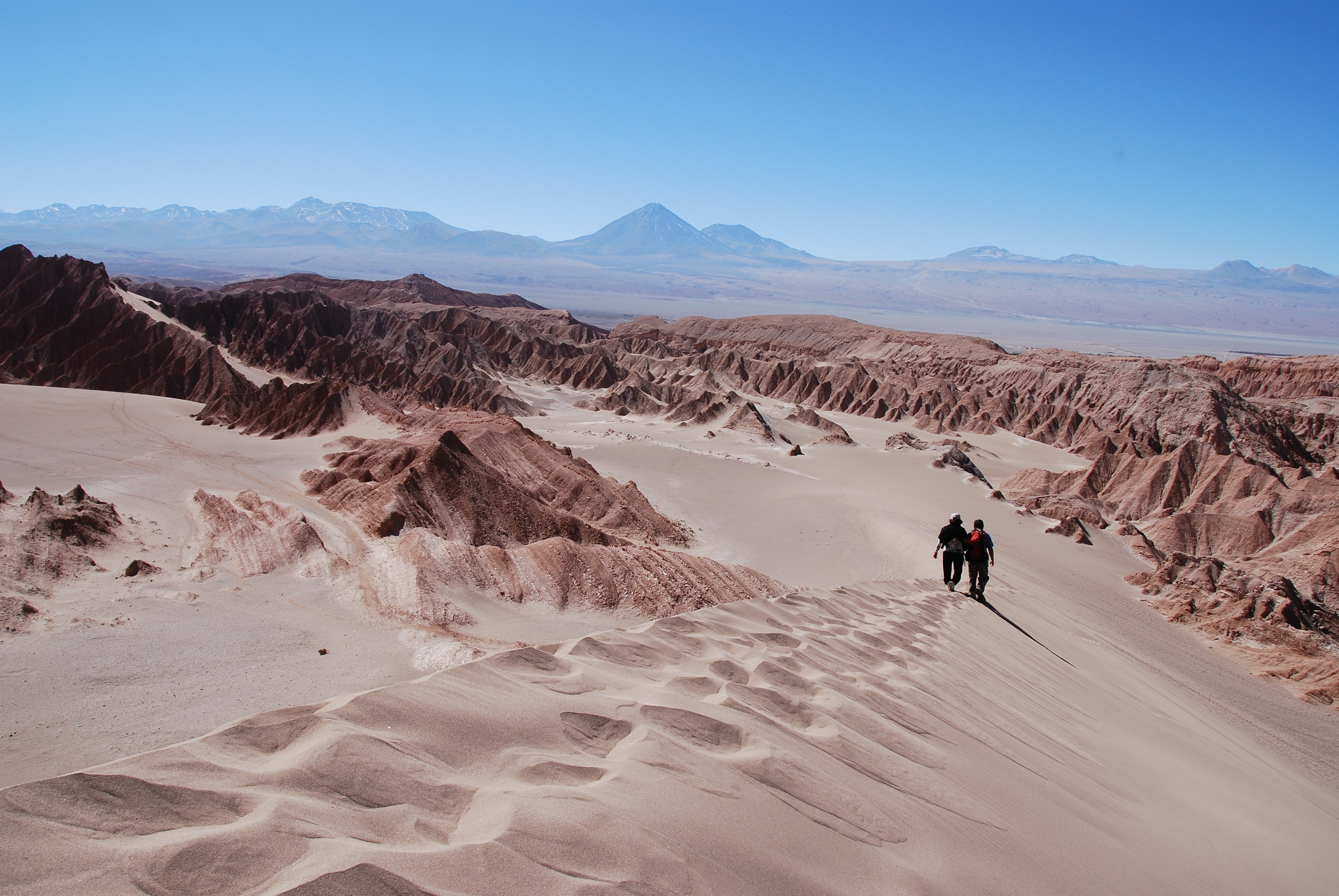 Самый сухой климат в мире. Чили пустыня Атакама. Южная Америка пустыня Атакама. Чили Америка пустыня Атакама. Сан-Педро-де-Атакама Чили.