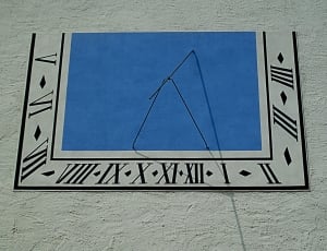 white and blue board thumbnail