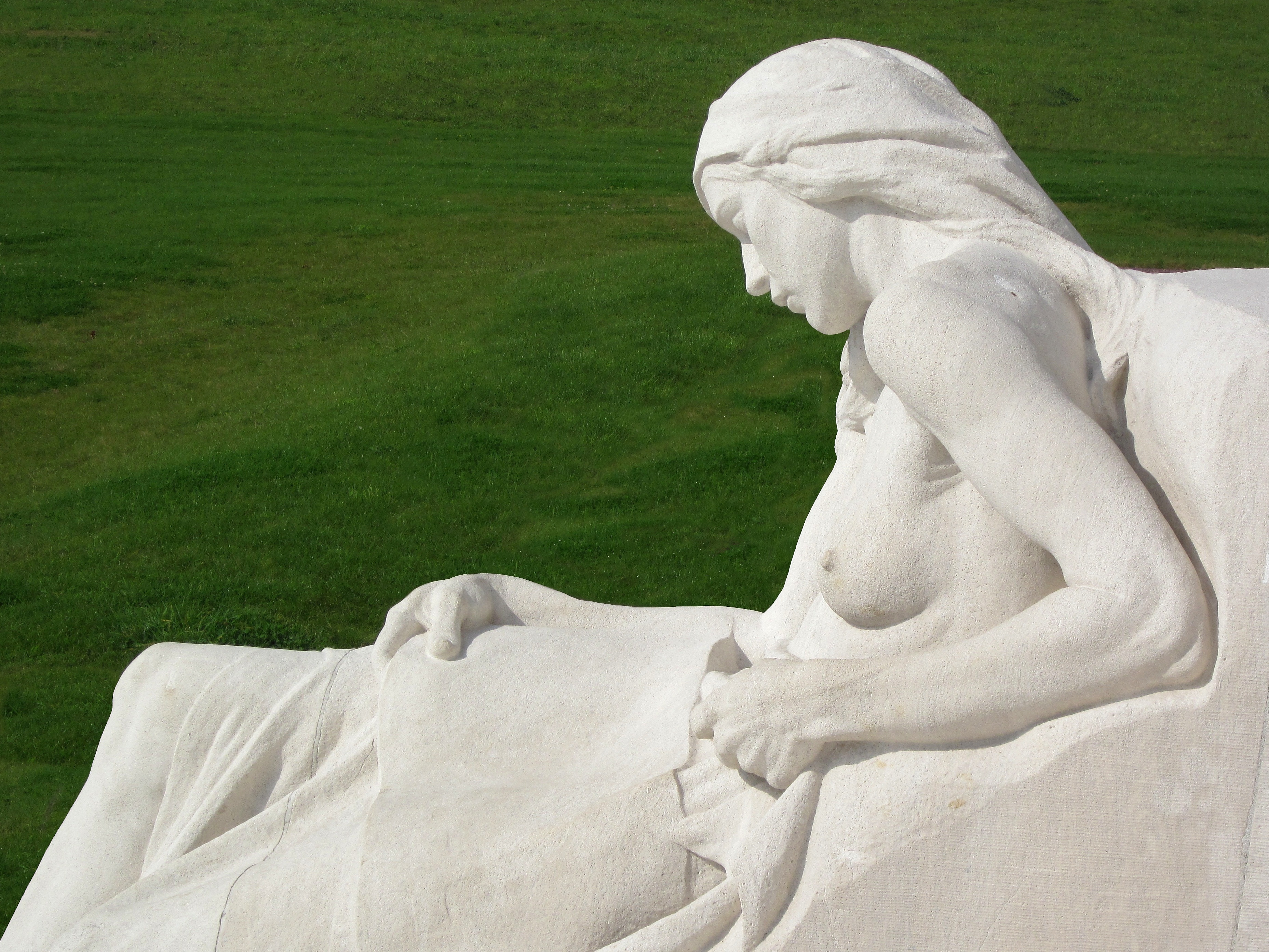 white nude woman concrete statue