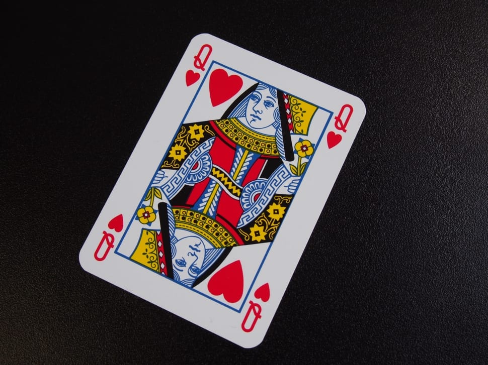 queen of hearts playing card preview