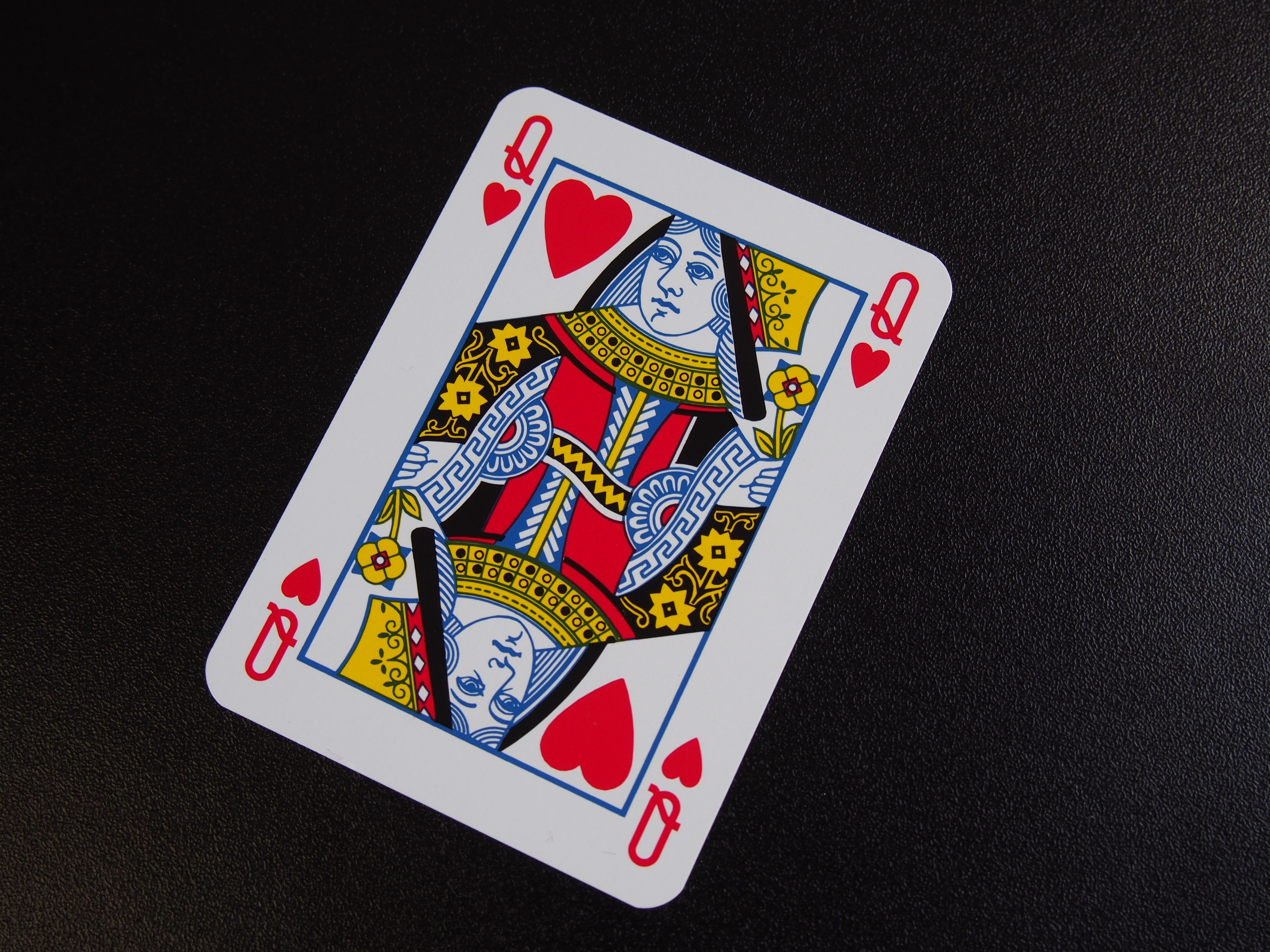 queen of hearts playing card