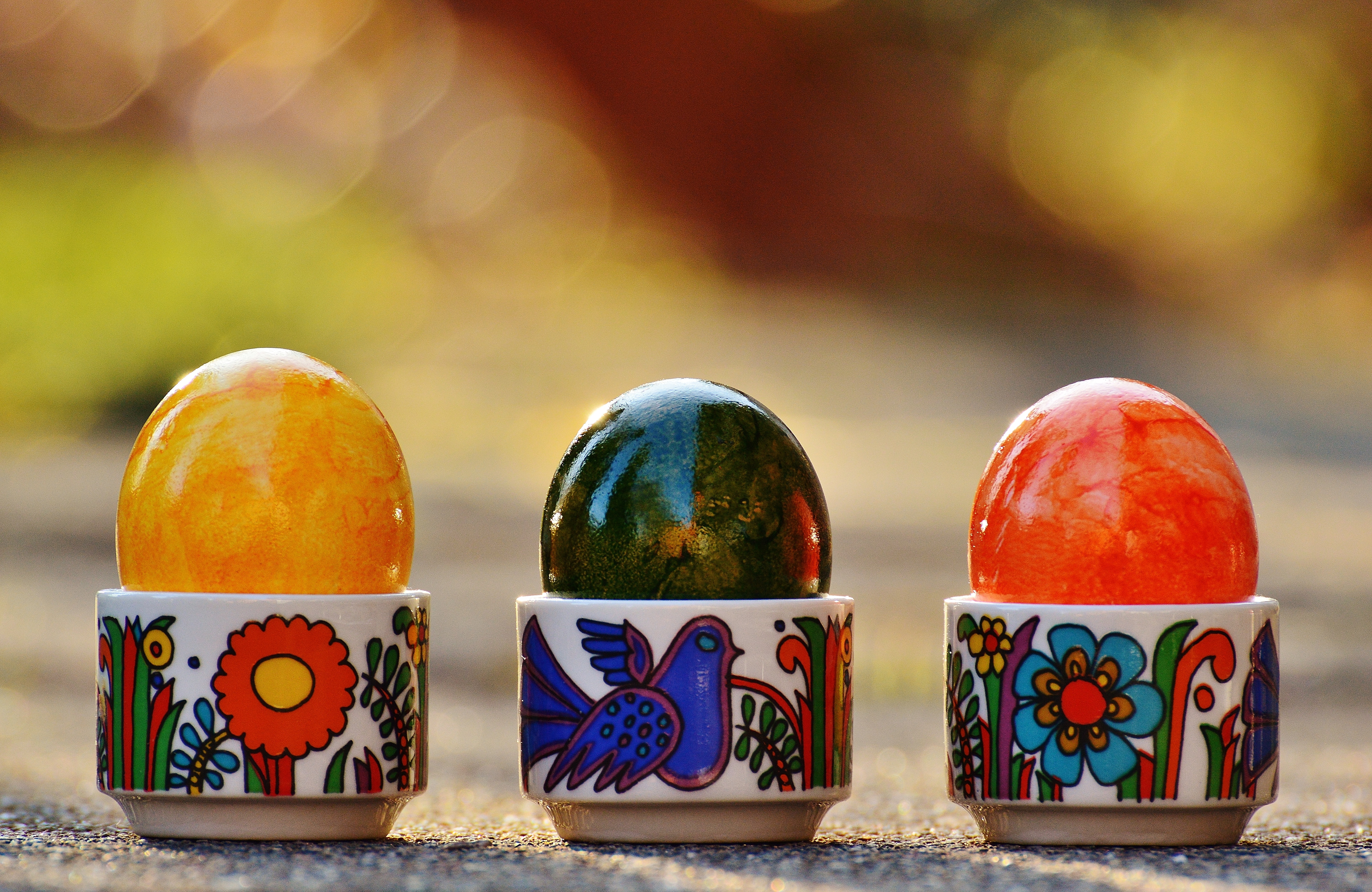 Где пасхальные яйца в игре. Пасхальное яйцо. Креативные пасхальные яйца. Креативные яйца на Пасху. Пасхальные яйца цветные.