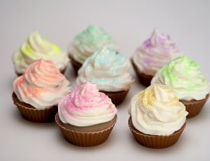 7 cupcakes thumbnail