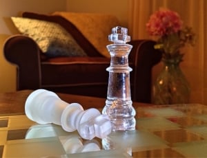 clear glass chess pieces thumbnail