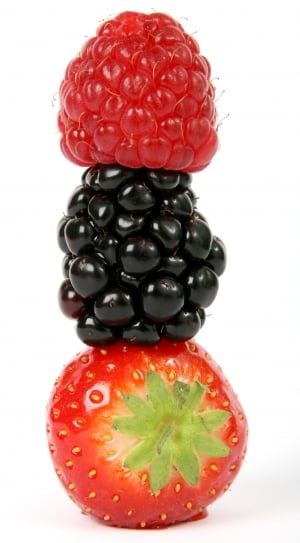 raspberry blackberry fruit and strawberry thumbnail