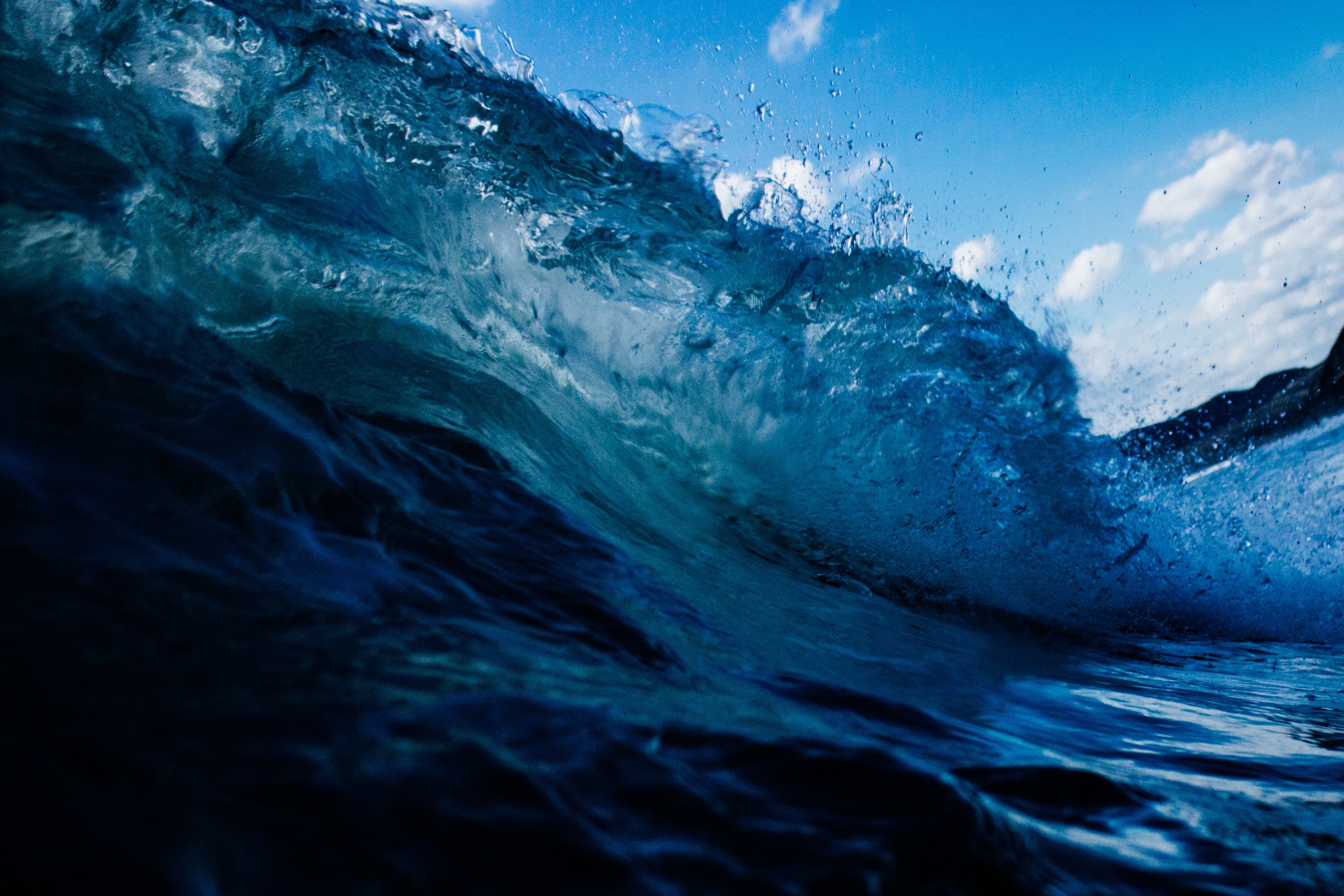 Синий океан 1. Море, волны. Океан волны. Голубая волна. Синие волны.
