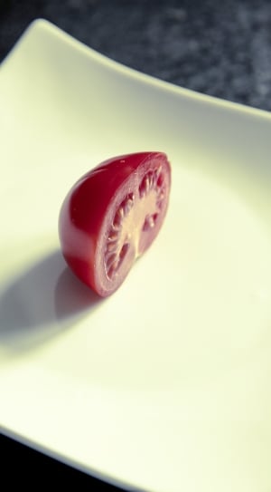 sliced tomato thumbnail