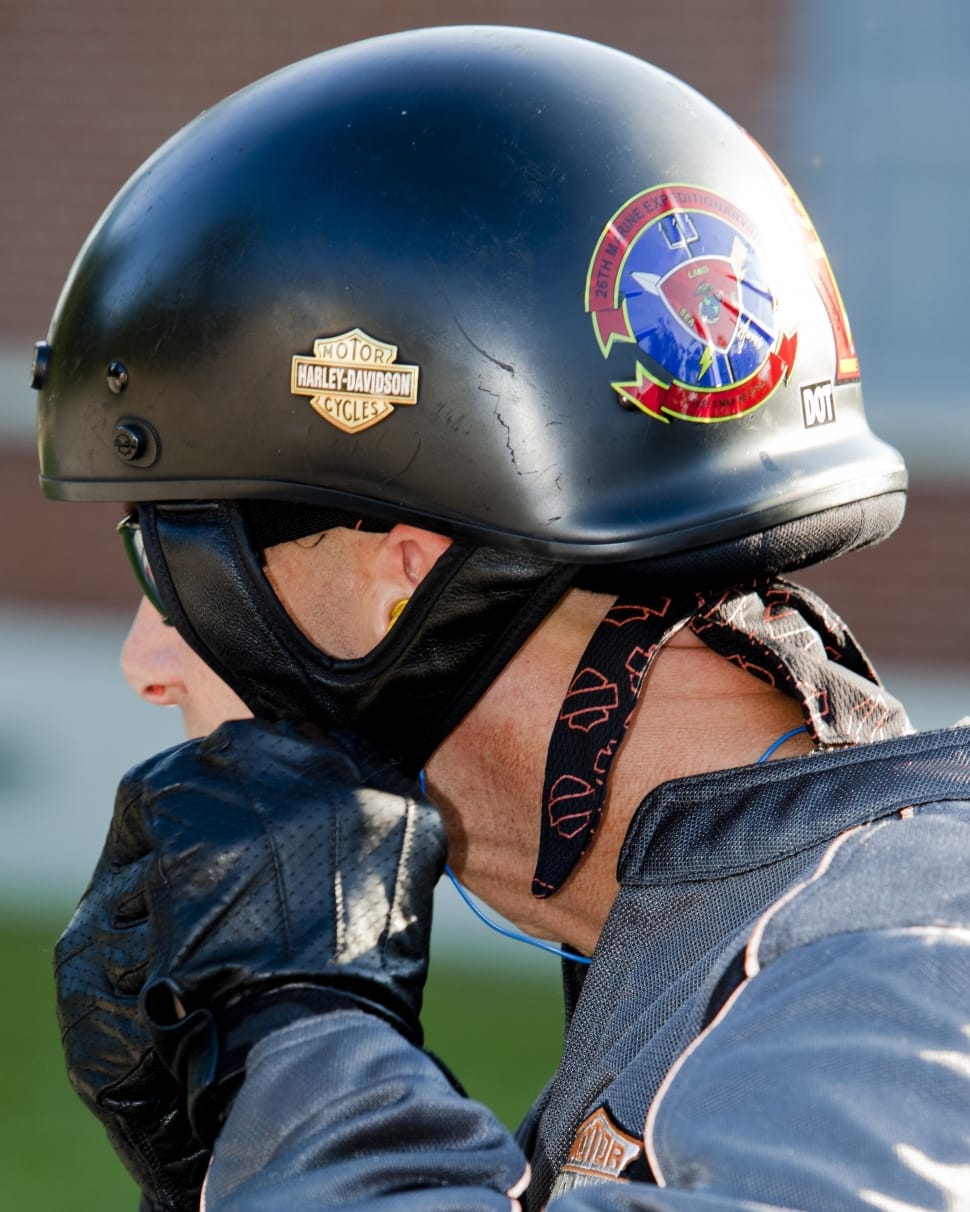 black harley davidson motorcycle helmet preview