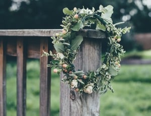 green wreath thumbnail