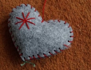 grey heart plush toy thumbnail