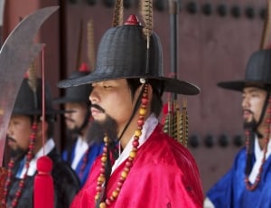 traditional korean outfit thumbnail