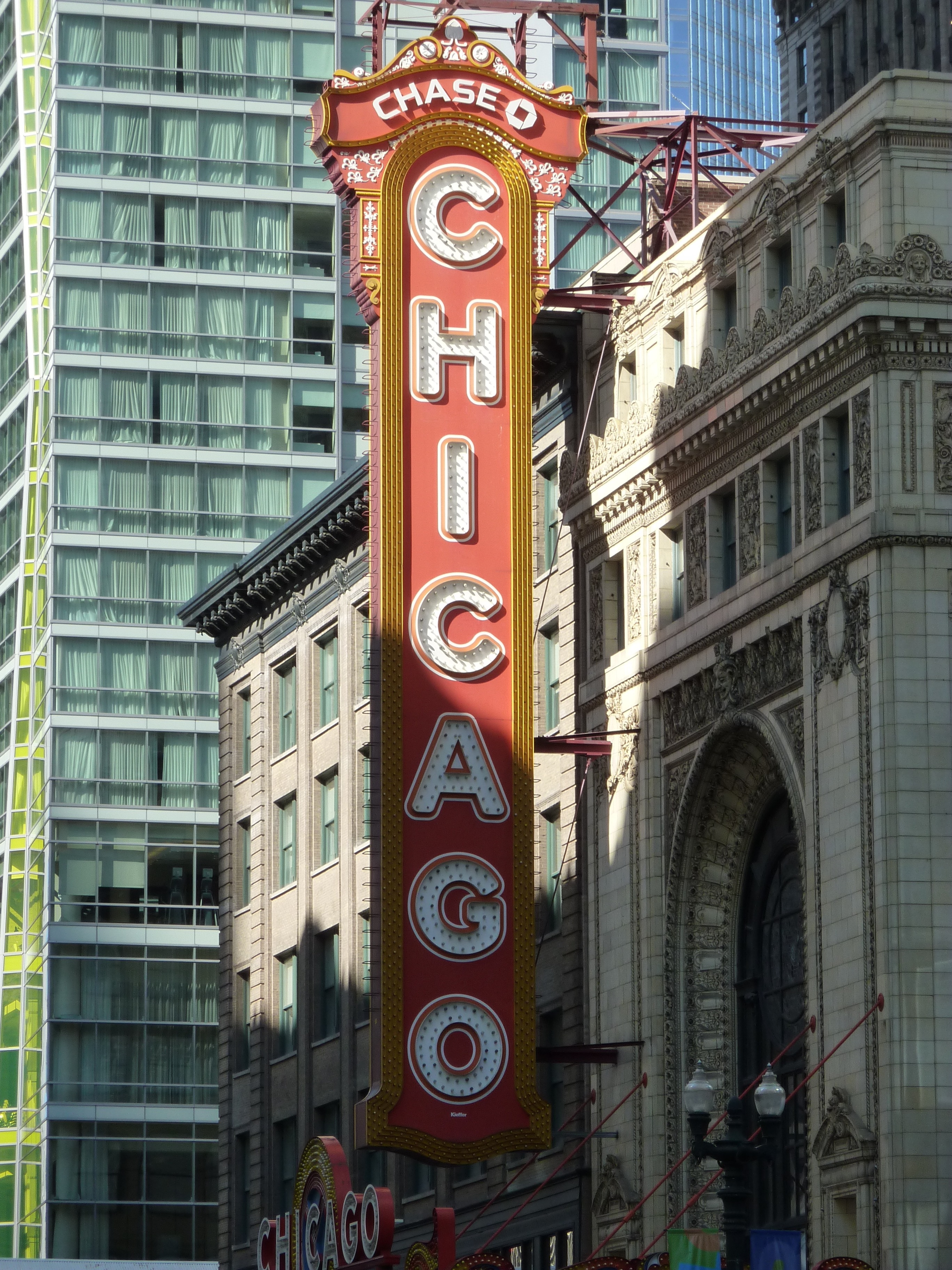 chase chicago signage