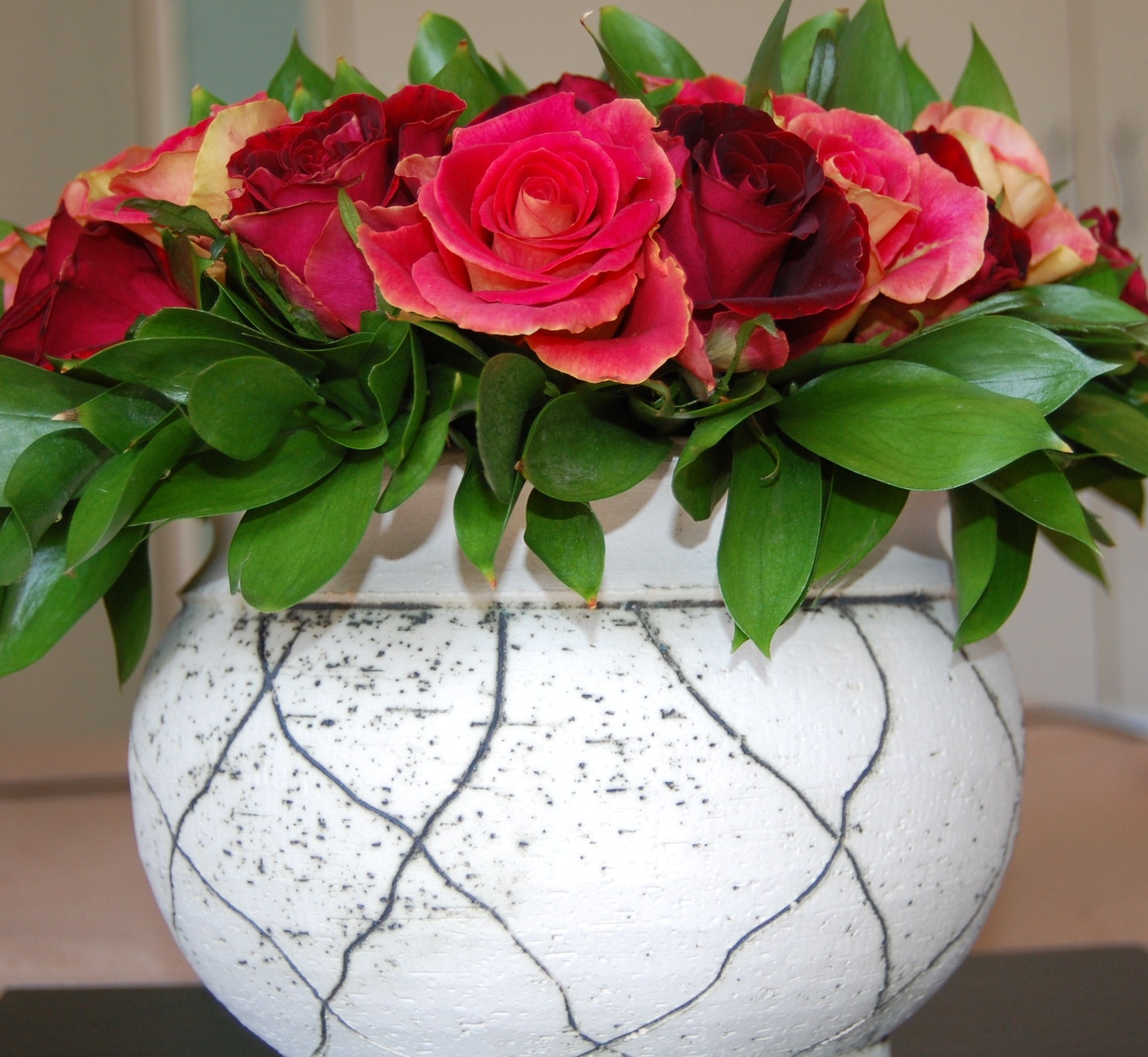 Romance, Roses, Floral, Vase, Plant, flower, rose - flower