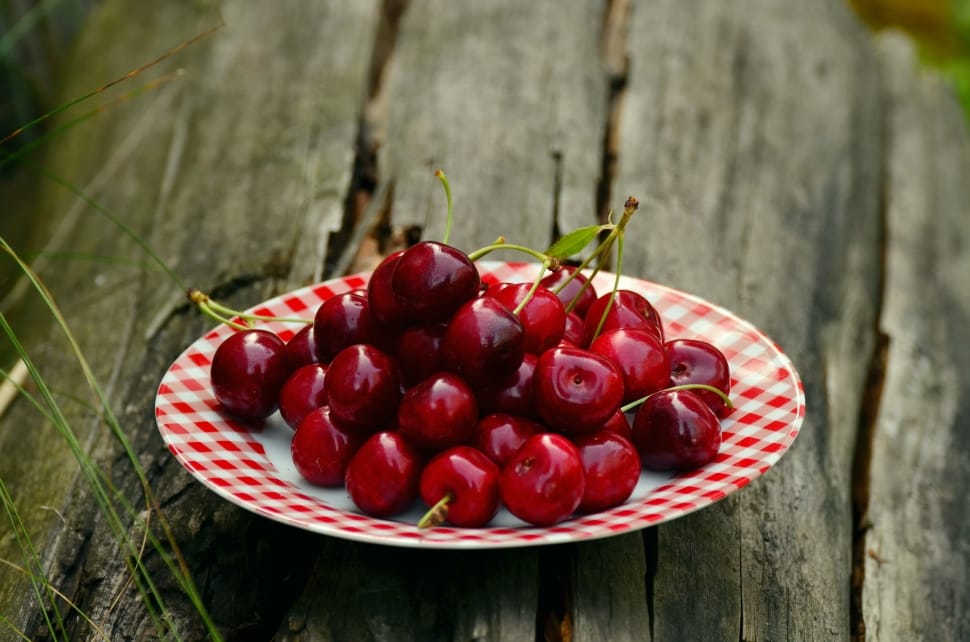 red cherries preview