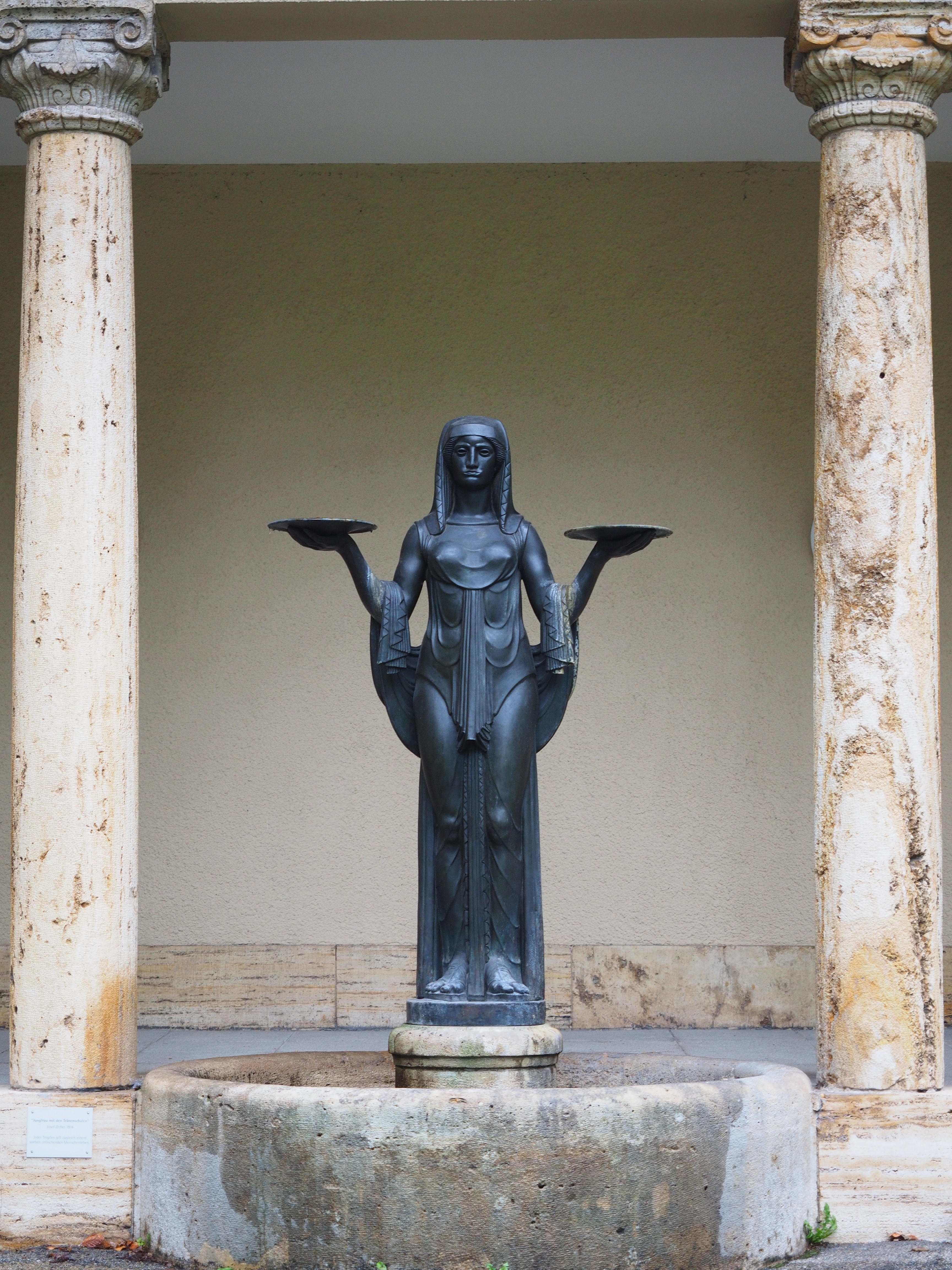 Statue, Forest Cemetery Stuttgart, statue, sculpture
