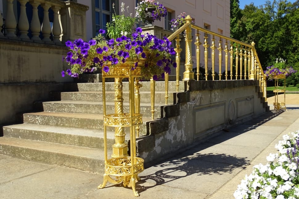 yellow baluster preview