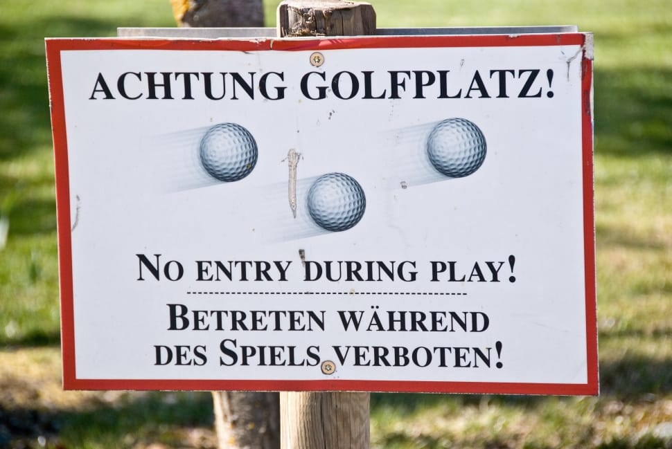 achtung golfplatz no entry during play signage preview