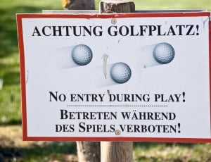 achtung golfplatz no entry during play signage thumbnail