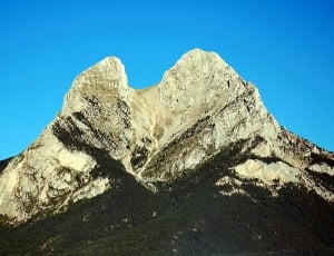 mountain range photo thumbnail