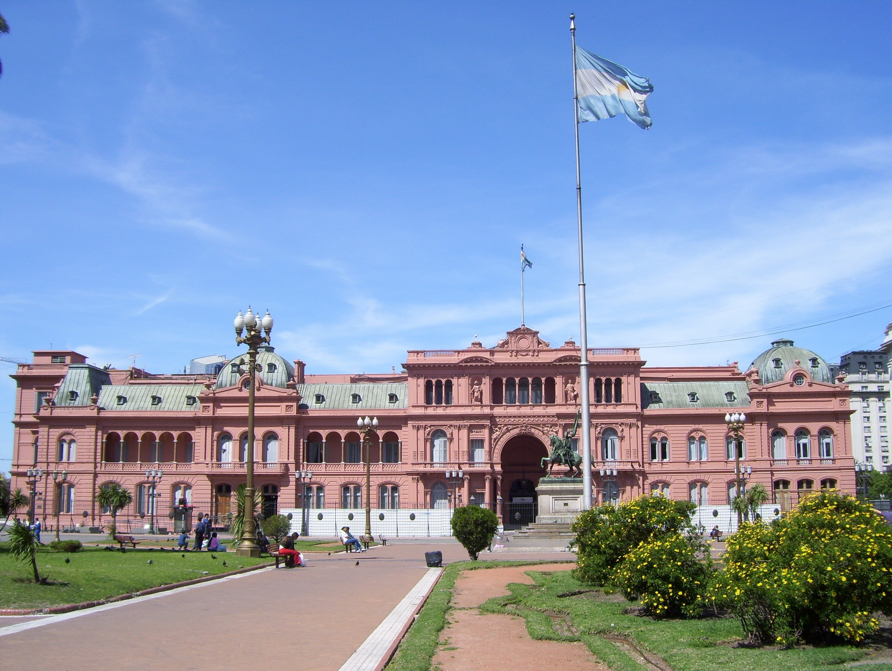 Каса росада. Casa rosada Аргентина\. Президентский дворец Буэнос Айрес. Каса Росада Буэнос Айрес. Дворец Каса Росада.