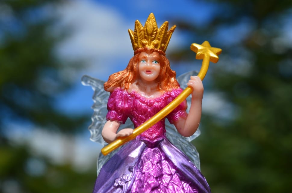 fairy in purple and pink dress holding wand with crown preview