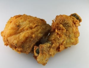close-up photography of fried chicken meat thumbnail