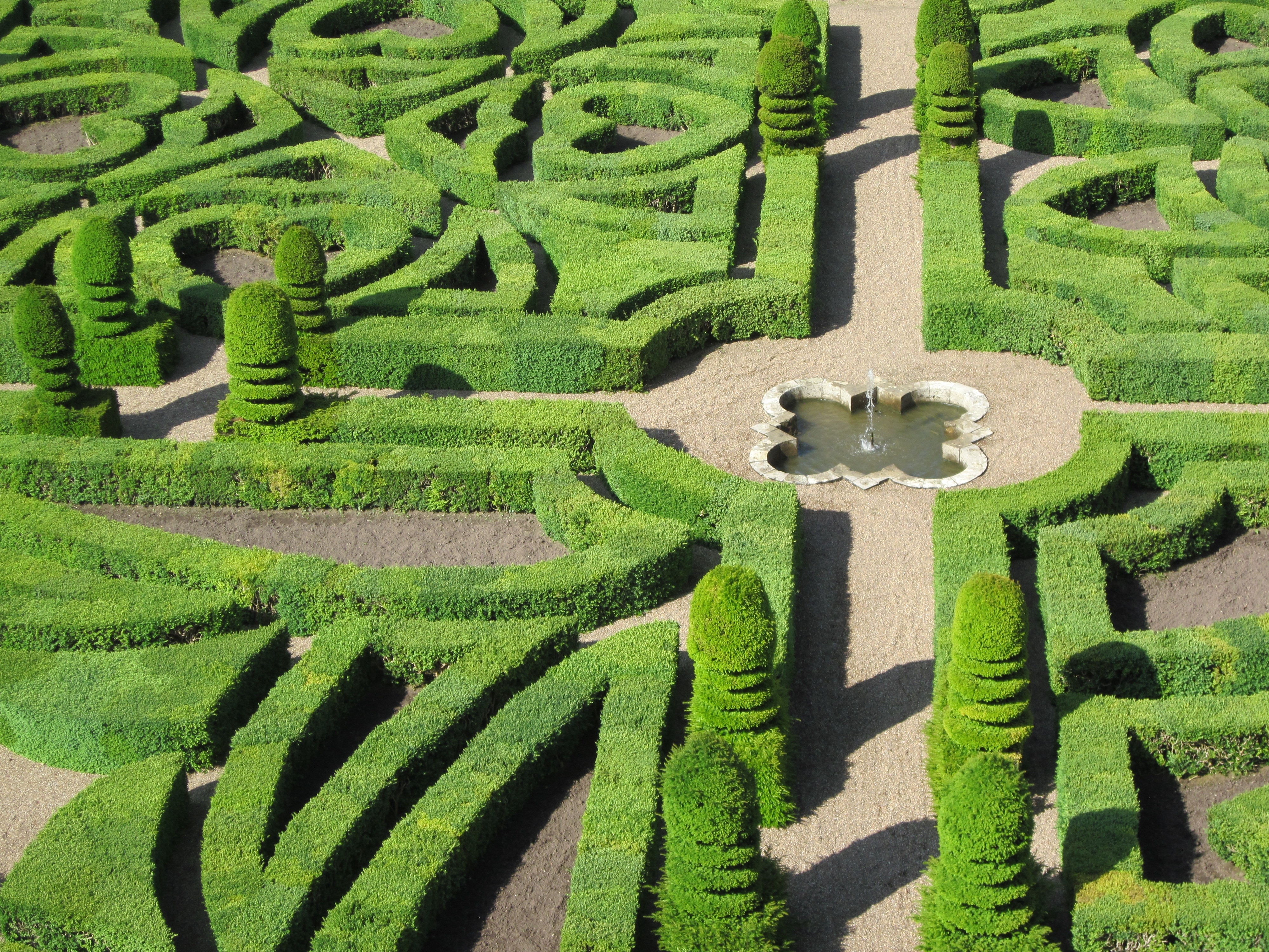 green puzzle garden
