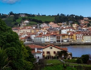 Overview of Luanco, Asturias thumbnail