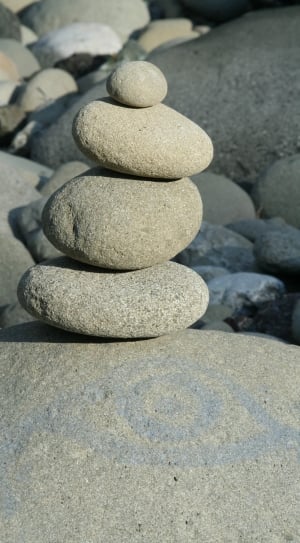 4 gray stones thumbnail