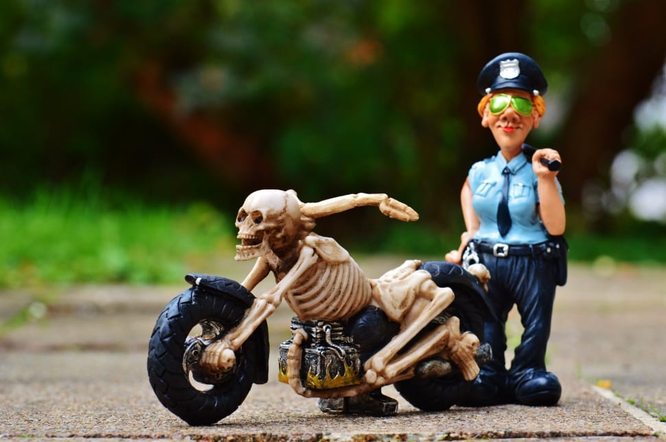 policewoman action figure preview