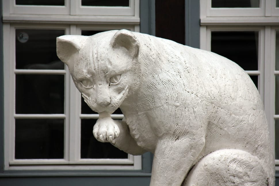 white cat concrete statuette preview